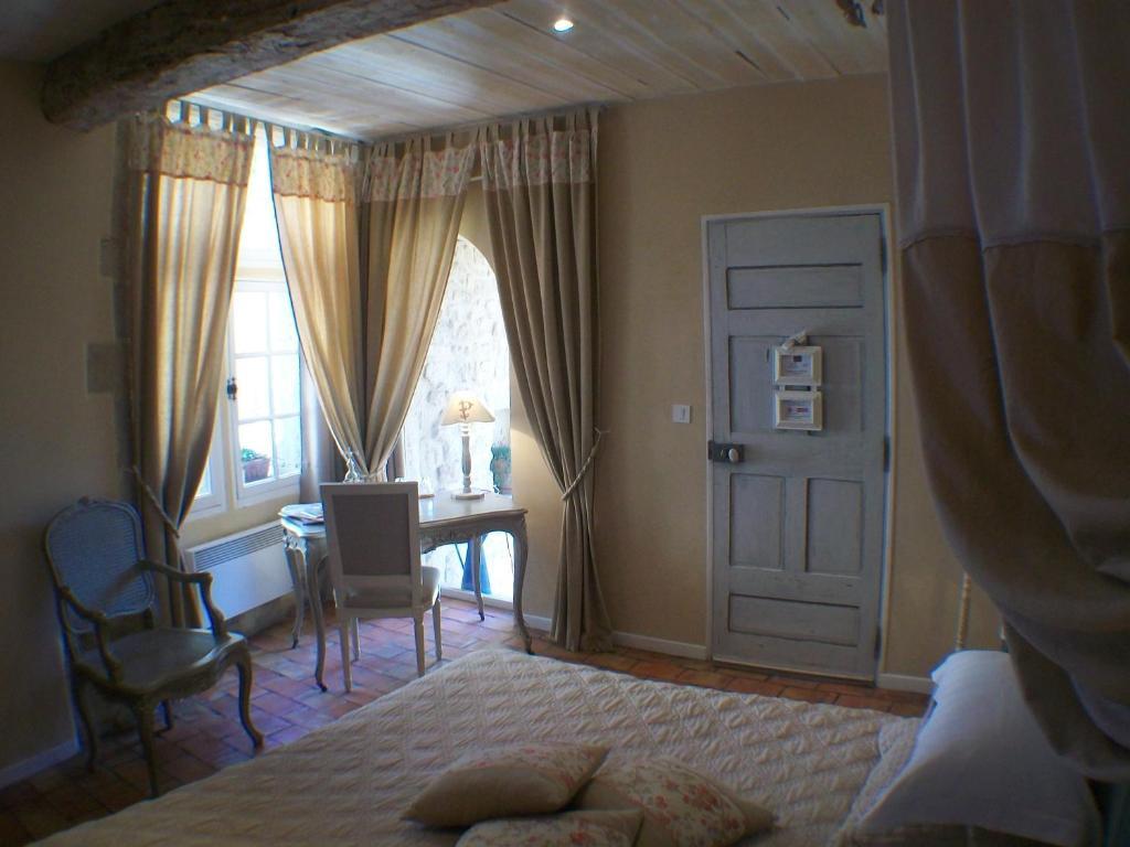 Un Patio En Luberon Bed & Breakfast Ansouis Bilik gambar