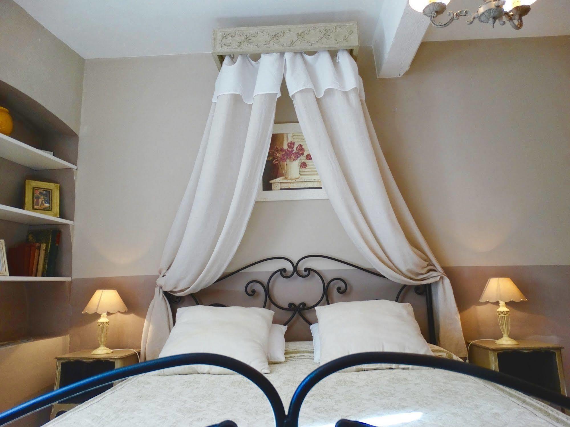 Un Patio En Luberon Bed & Breakfast Ansouis Luaran gambar